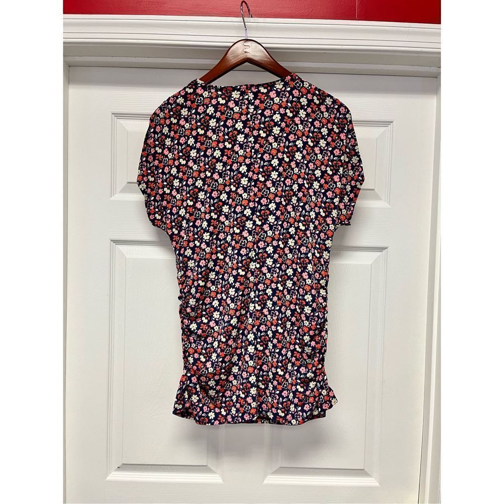 Lane Bryant Navy & Red Floral Print Side & Shoulder Ruched Blouse sz 14/16 NWT - Picture 6 of 8